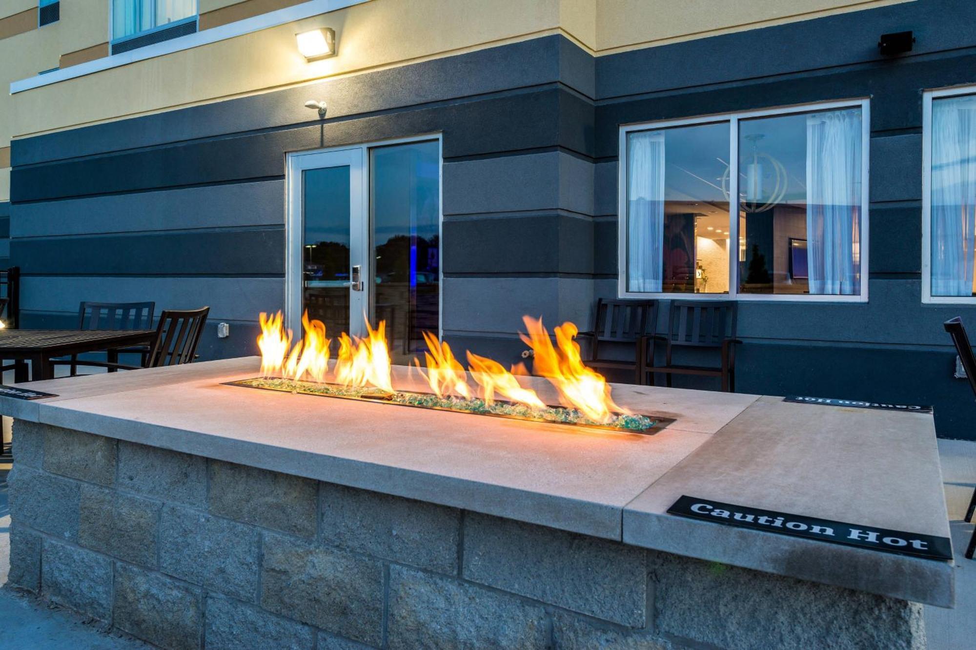 Fairfield Inn & Suites By Marriott St. Joseph Stevensville Εξωτερικό φωτογραφία